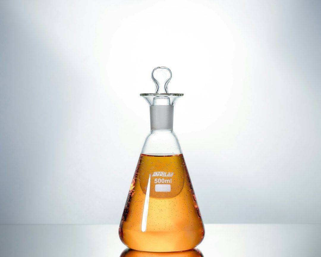 Medilab Conical Flasks Product Photography (photographie d’illustration)