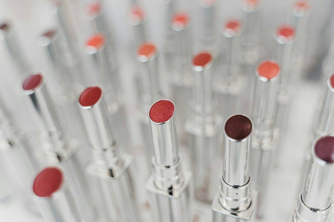 Dior Makeup Products, A company with a rich heritage and with a long-standing luxury retail reputation. Developed by the mastermind Peter Philip considered a genius among his peers in the industry. (photographie d’illustration)